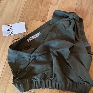 zara green off the shoulder tie crop top